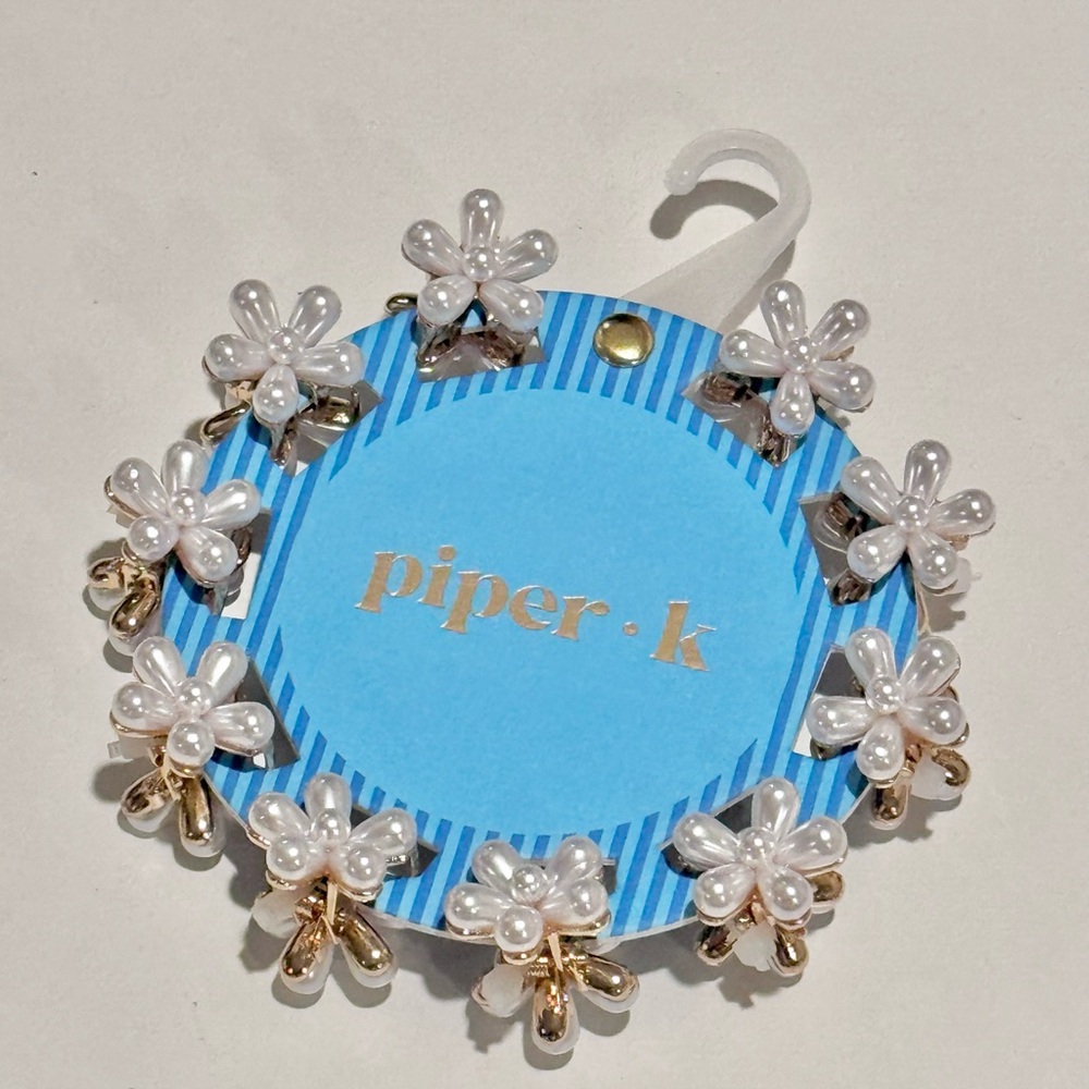 NWT Piper K Pearl Flower Hair Clips